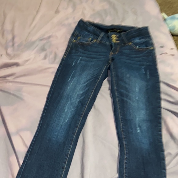 Billie Monroe Jeans - Picture 2 of 5